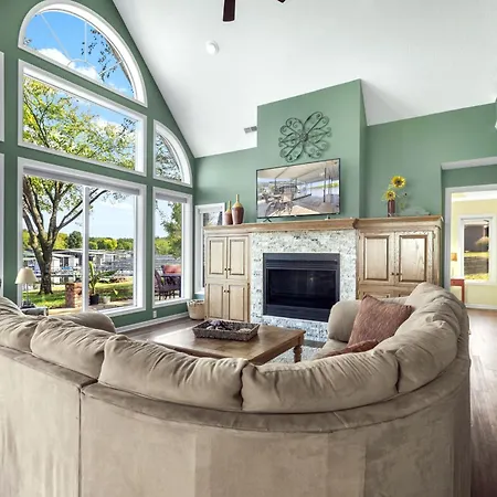 Villa Gentle Slopes Retreat Fit For 12